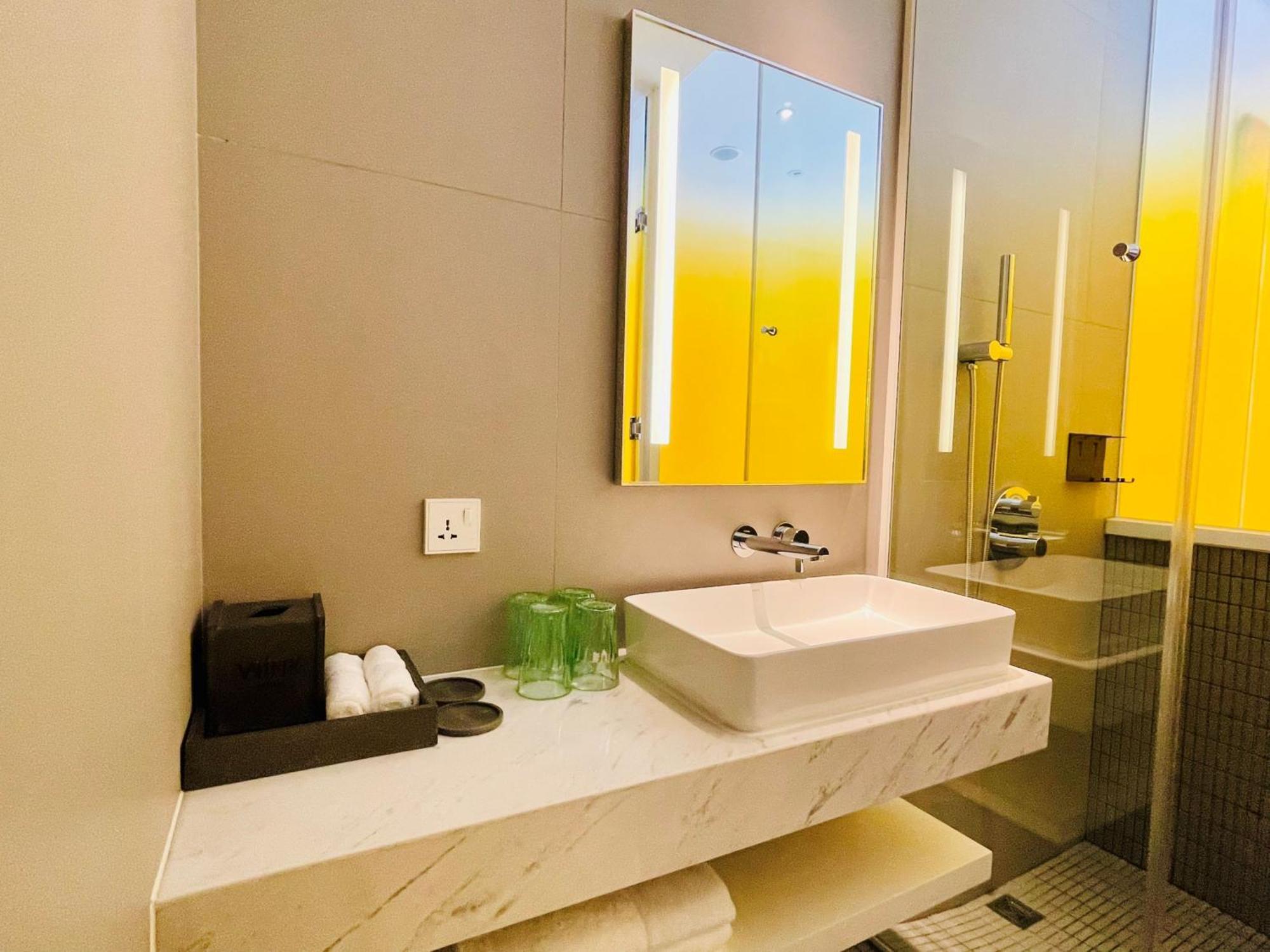 Wink Hotel Saigon Centre - 24Hrs Lifestyle Stay Хошимін Номер фото